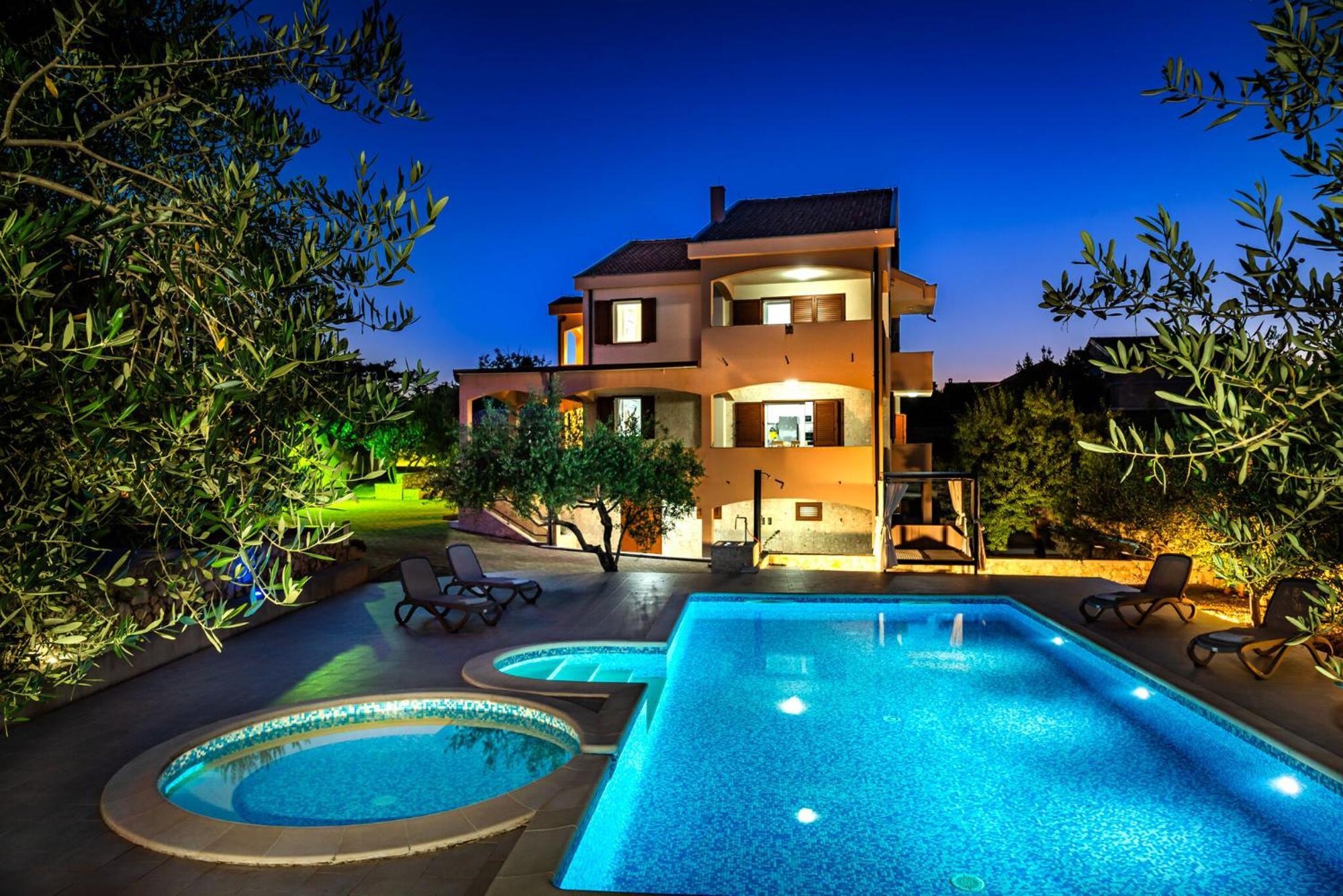 Villa Zlatni Dvori *